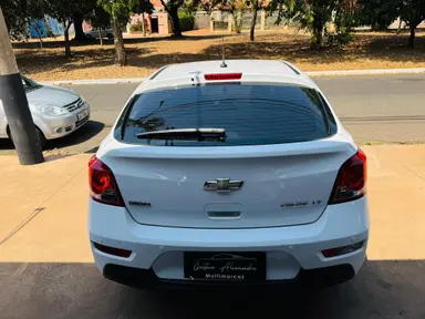 Chevrolet Cruze LT 1.8 Hatch miniatura 6