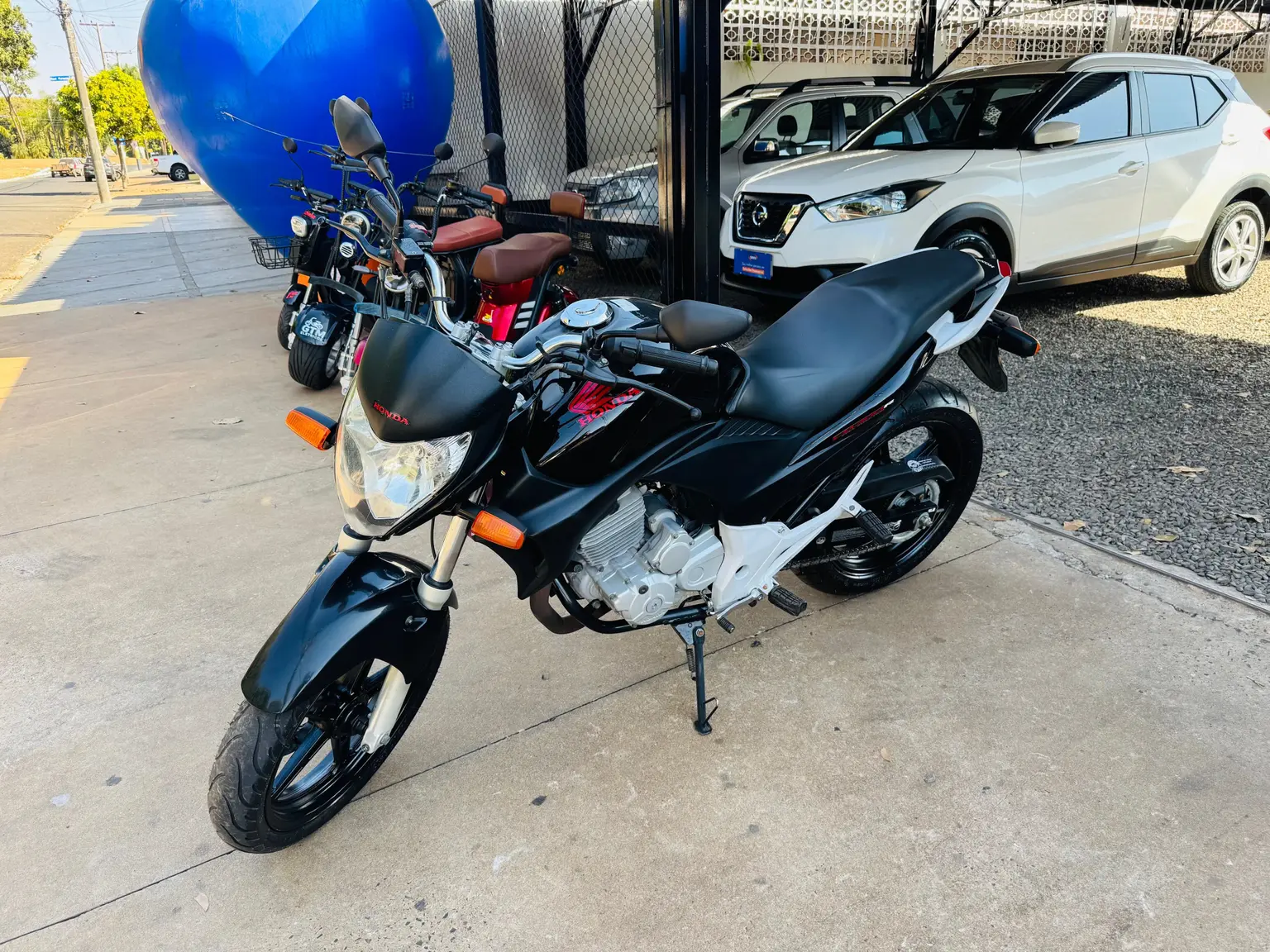 Honda CB 300R