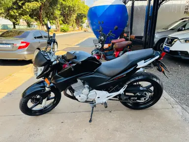 Honda CB 300R miniatura 2