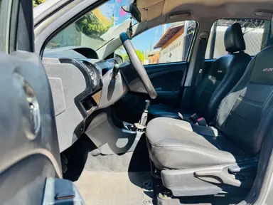 Toyota Etios Sedan 1.5 Platinum miniatura 8